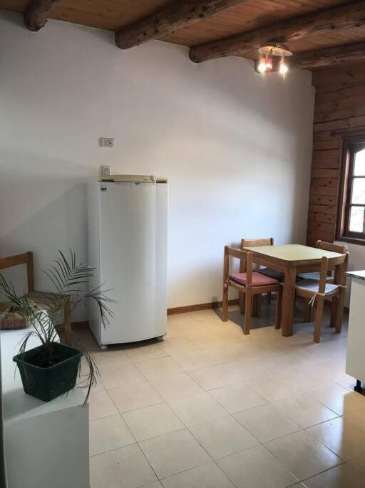 פוארטו מדרין Pequena Casa De Troncos, Detras De Casa Principal No Trabajo Con Tarjeta De Credito מראה חיצוני תמונה